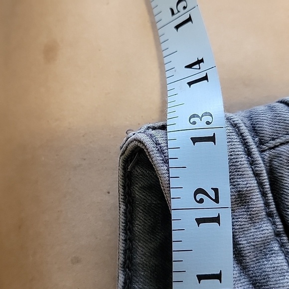 Zara Gray High Rise, Split Hem Distressed Size 6 Jeans, Gently Used Condition - Picture 6 of 15